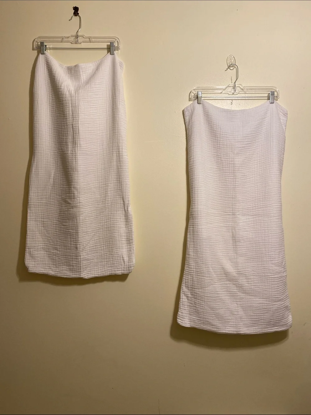 Parachute White Muslin Cotton 2 King Size Pillowcase.